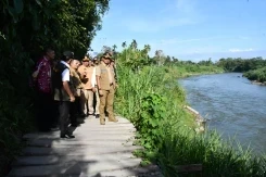 Kepala BNPB Tinjau Kerusakan Infrastruktur Terdampak Bencana di Padang Pariaman